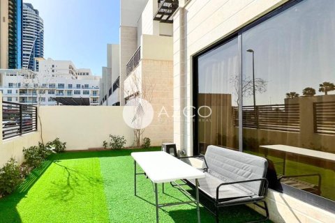 Townhouse in District 12, Jumeirah Village Circle, Dubai 3 bedrooms, 198.3 sq.m. № 37796 - photo 8