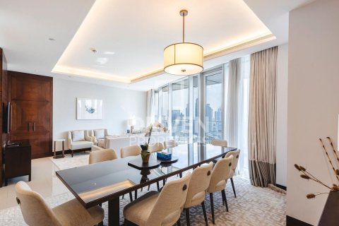 Apartment in The Address Sky View Towers, Downtown Dubai (Downtown Burj Dubai), Dubai 4 bedrooms, 235.7 sq.m. № 140124