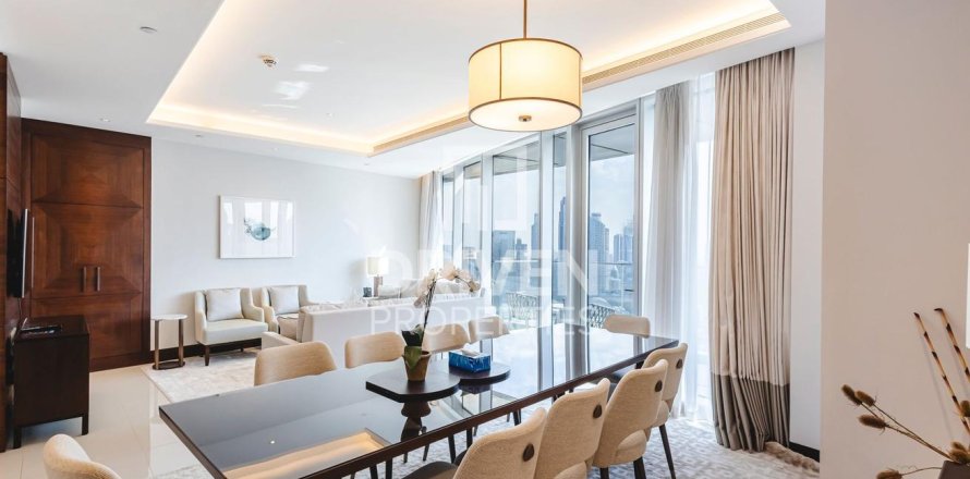 Apartamento en The Address Sky View Towers, Downtown Dubai (Downtown Burj Dubai), Dubai, 4 dormitorios, 235.7 m², № 140124