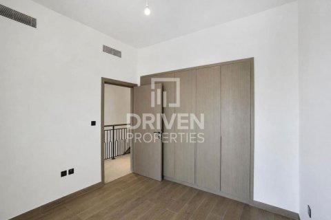 Adosado en Damac Lagoons, Dubai, 4 dormitorios, 145.21 m², № 143094 - foto 16