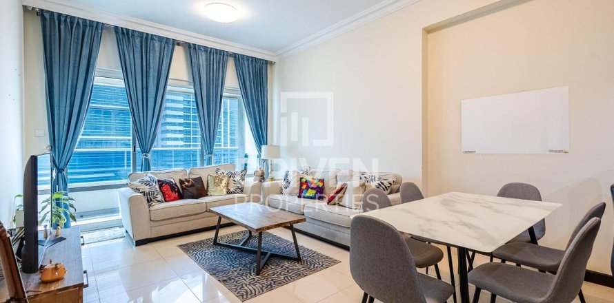Квартира в Джумейра Лейк Тауэрс, Дубай, 1 спальня, 73.39м², № 129969