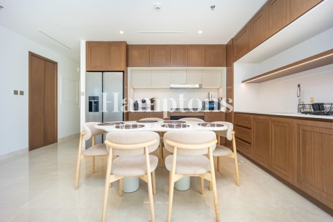 Apartment in Dubai Harbour, Dubai 3 bedrooms, 178.27992797 sq.m. № 101360 - photo 21