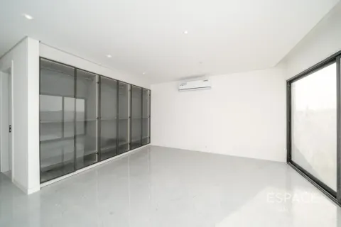 Villa en Jumeirah Park, Dubai, 6 dormitorios, 687 m², № 122529 - foto 17