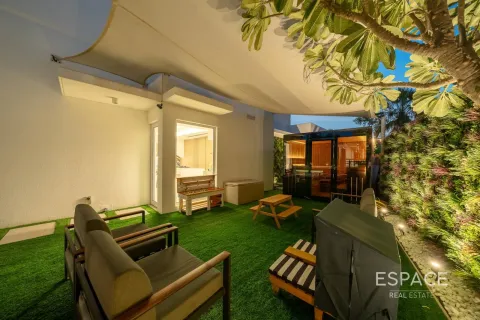 Villa en Arabian Ranches, Dubai, 5 dormitorios, 511 m², № 122527 - foto 16