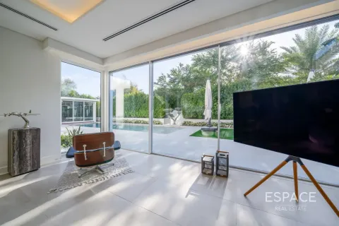 Villa en Arabian Ranches, Dubai, 5 dormitorios, 511 m², № 122527 - foto 7