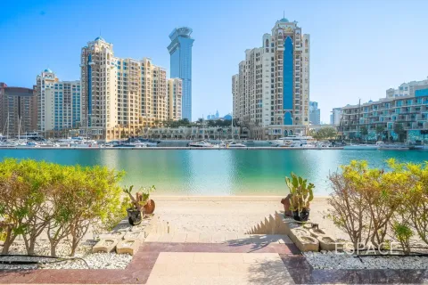 Villa en Palm Jumeirah, Dubai, 4 dormitorios, 465 m², № 122524