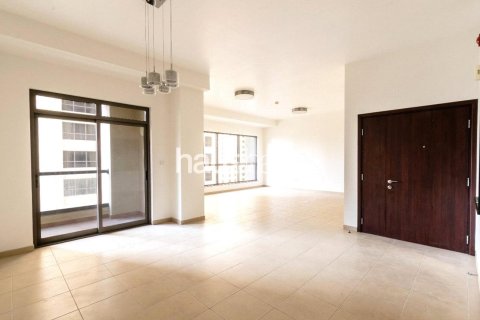 Apartment in Jumeirah Beach Residence, Dubai 3 bedrooms, 171 sq.m. № 43940 - photo 2