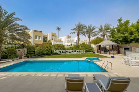 Villa en Mudon, Dubai, 5 dormitorios, 978 m², № 73952