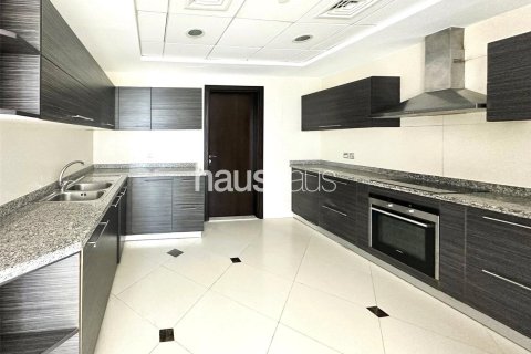 Apartment in Dubai Marina, Dubai 3 bedrooms, 277 sq.m. № 43813 - photo 5