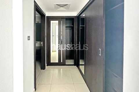 Apartment in Dubai Marina, Dubai 3 bedrooms, 277 sq.m. № 43813 - photo 19