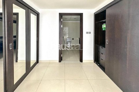 Apartment in Dubai Marina, Dubai 3 bedrooms, 277 sq.m. № 43813 - photo 13