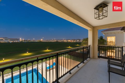 Villa in Dubai 5 bedrooms, 682.7 sq.m. № 115109 - photo 3