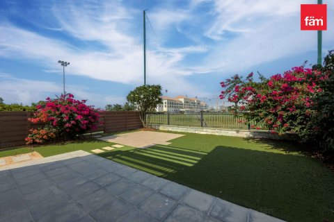 Villa in Dubai 4 bedrooms, 397.2 sq.m. № 115108 - photo 6