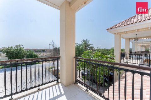Villa in Dubai 4 bedrooms, 397.2 sq.m. № 115108 - photo 14