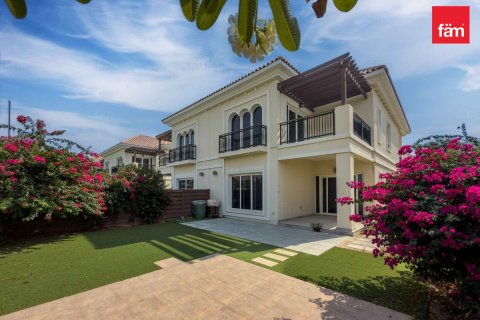 Villa à Dubai, 4 chambres, 397.2 m², № 115108