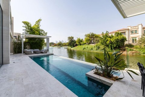 Villa in Jumeirah Park, Dubai 5 bedrooms, 540.79 sq.m. № 138147 - photo 30