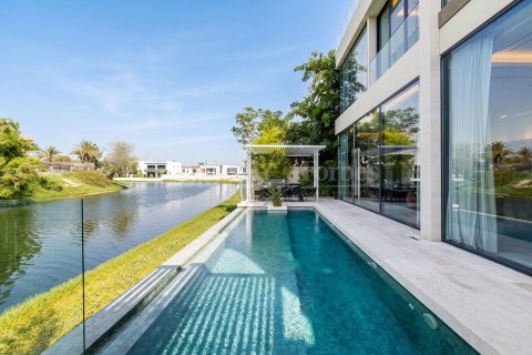 Villa in Jumeirah Park, Dubai 5 bedrooms, 540.79 sq.m. № 138147 - photo 7