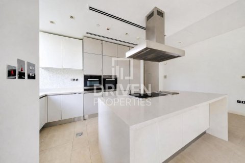 Apartment in Seventh Heaven, Al Barari, Dubai 3 bedrooms, 851.83 sq.m. № 138153 - photo 16