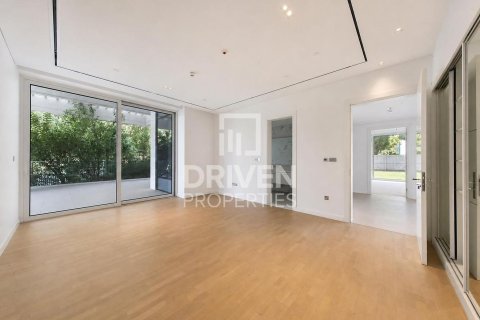 Apartment in Seventh Heaven, Al Barari, Dubai 3 bedrooms, 851.83 sq.m. № 138153 - photo 13