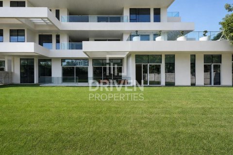 Apartment in Seventh Heaven, Al Barari, Dubai 3 bedrooms, 851.83 sq.m. № 138153