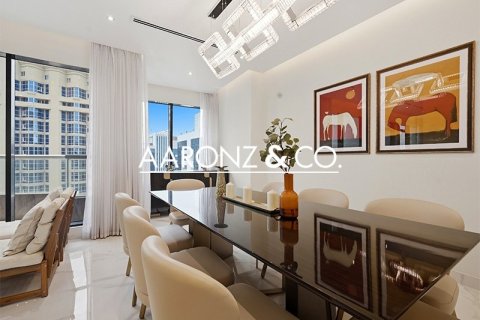 Ático en Jumeirah Lake Towers, Dubai, 4 dormitorios, 442 m², № 99329 - foto 11
