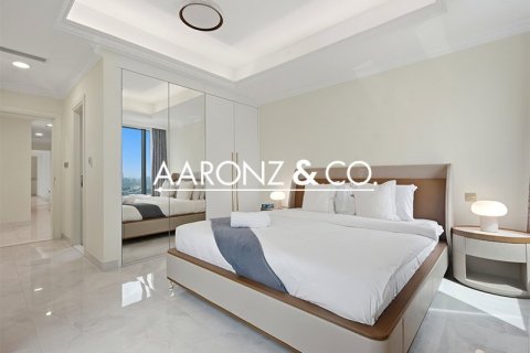 Ático en Jumeirah Lake Towers, Dubai, 4 dormitorios, 442 m², № 99329 - foto 3