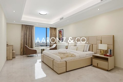 Ático en Jumeirah Lake Towers, Dubai, 4 dormitorios, 442 m², № 99329 - foto 26