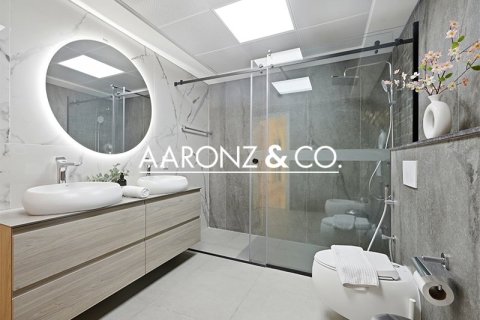Ático en Jumeirah Lake Towers, Dubai, 4 dormitorios, 442 m², № 99329 - foto 19