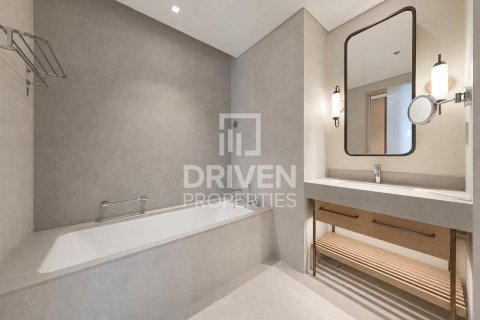 Apartment in Vida Residences Dubai Mall, Downtown Dubai (Downtown Burj Dubai), Dubai 3 bedrooms, 157.28 sq.m. № 140585 - photo 13