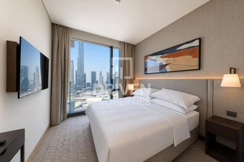Apartment in Vida Residences Dubai Mall, Downtown Dubai (Downtown Burj Dubai), Dubai 3 bedrooms, 157.28 sq.m. № 140585 - photo 8