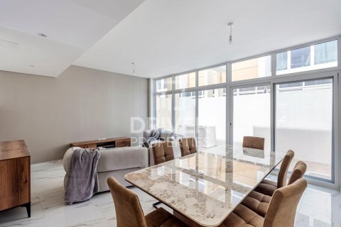 Maison de ville à Dubai, 3 chambres, 162.39 m², № 140586