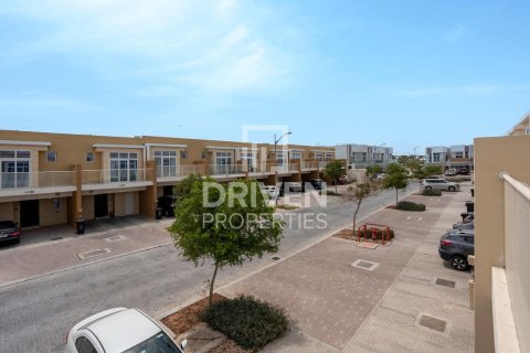 Adosado en Dubai, 3 dormitorios, 162.39 m², № 140586 - foto 14