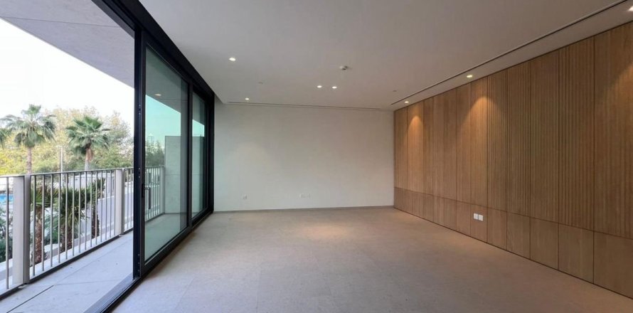 Квартира в Дубае, 2 спальни, 131.6м², № 114519