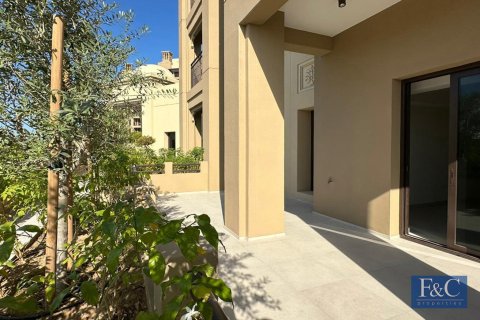 Apartment in Madinat Jumeirah Living, Umm Suqeim, Dubai 1 bedroom, 97 sq.m. № 103849 - photo 10