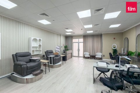 Shop in Dubai 93.7 sq.m. № 134734