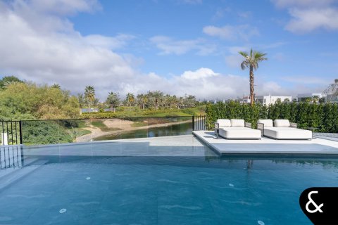 Villa in Jumeirah Islands, Dubai 5 bedrooms, 539 sq.m. № 91193 - photo 9