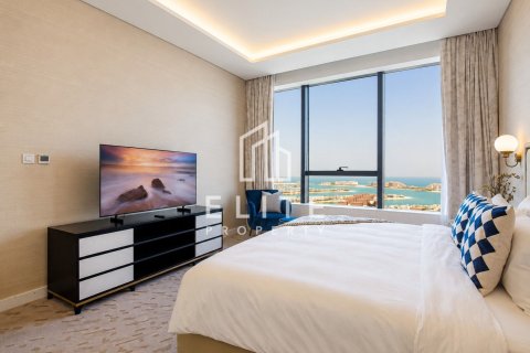 Apartment in The Palm Tower, Palm Jumeirah, Dubai 1 bedroom, 103 sq.m. № 141187 - photo 2