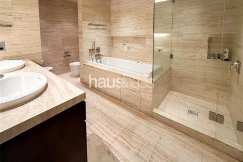 Apartment in Downtown Dubai (Downtown Burj Dubai), Dubai 1 bedroom, 128 sq.m. № 45068 - photo 8