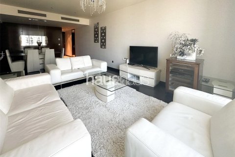 Apartment in Downtown Dubai (Downtown Burj Dubai), Dubai 1 bedroom, 128 sq.m. № 45068 - photo 2