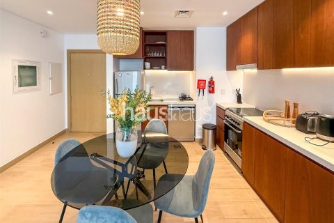 Снять в аренду квартиру в La Mer, Джумейра, Дубай: 1 спальня, 76м², № 45065 - фото 5
