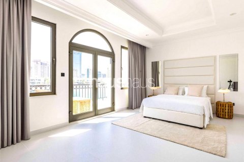 Снять в аренду виллу в Garden Homes, Пальма Джумейра, Дубай: 5 спален, 1208м², № 45074 - фото 8