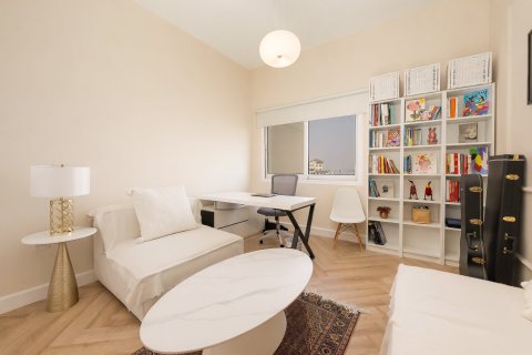 Apartamento en Jumeirah Golf Estates, Dubai, 4 dormitorios, 217.41 m², № 141153 - foto 9