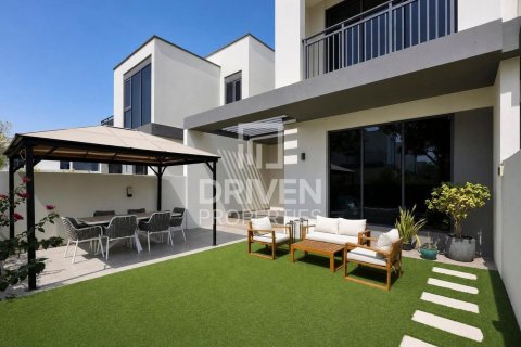 Adosado en Maple at Dubai Hills Estate, Dubai Hills Estate, Dubai, 3 dormitorios, 196.03 m², № 141123 - foto 15