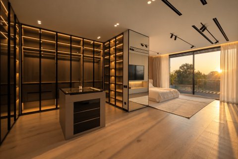Villa in Jumeirah Golf Estates, Dubai 5 bedrooms, 757.68 sq.m. № 141126 - photo 19