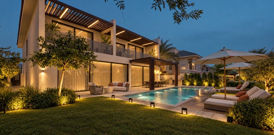 Villa in Jumeirah Golf Estates, Dubai 5 bedrooms, 757.68 sq.m. № 141126