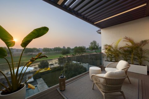 Villa in Jumeirah Golf Estates, Dubai 5 bedrooms, 757.68 sq.m. № 141126 - photo 21