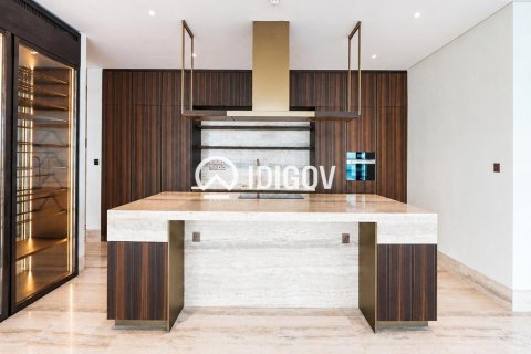 Apartamento en The Crescent, Palm Jumeirah, Dubai, 2 dormitorios, 197.51 m², № 122040 - foto 2