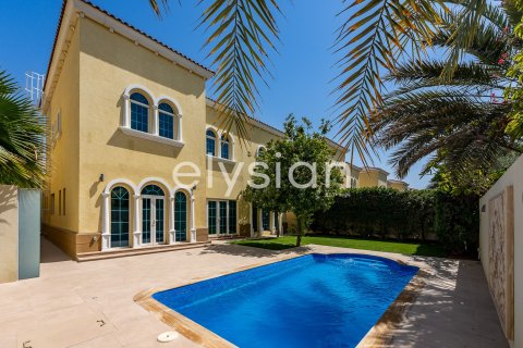 Villa in Legacy Nova Villas, Jumeirah Park, Dubai 3 bedrooms, 510 sq.m. № 37904