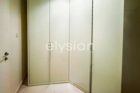Appartement à Emaar 6 Towers, Dubai Marina, Dubai, 3 chambres, 234 m², № 37906 - photo 11
