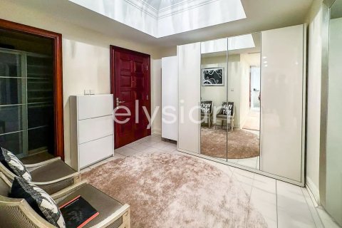 Appartement à Emaar 6 Towers, Dubai Marina, Dubai, 3 chambres, 234 m², № 37906 - photo 5